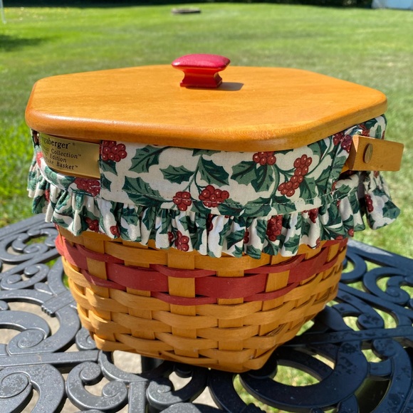1997 Longaberger Snowflake Edition Basket - Picture 5 of 8